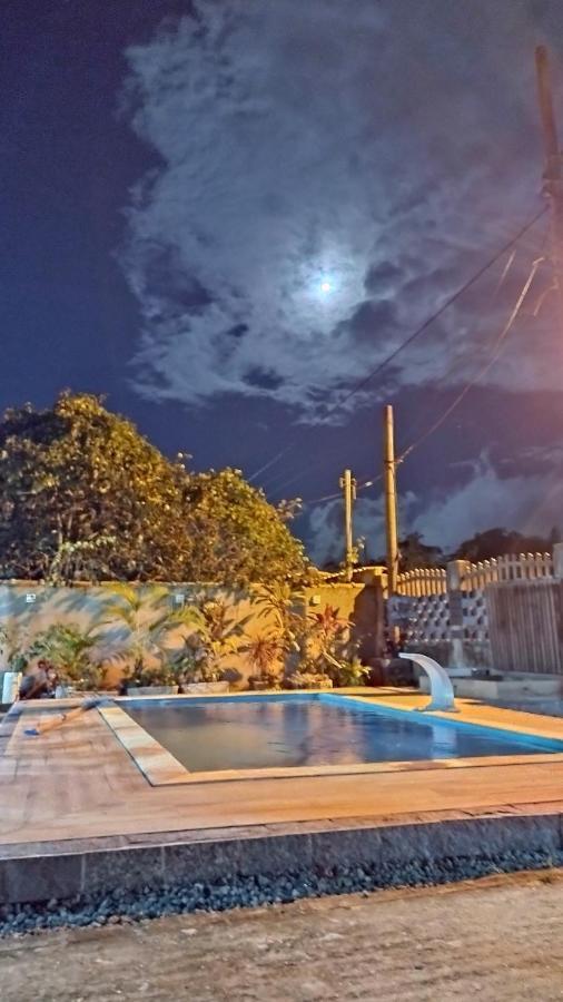 Casa com piscina, pertinho da Praia de Jaconé Maricá Exterior foto